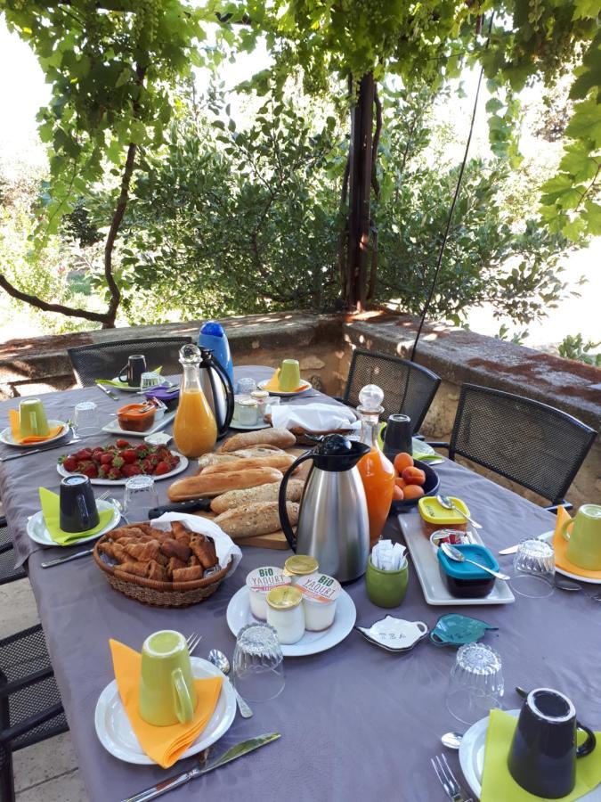 Mas Saint-joseph Bed & Breakfast Fontvieille